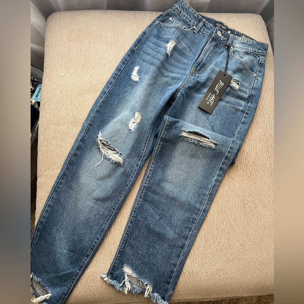 NWT Blue Ripped Jeans